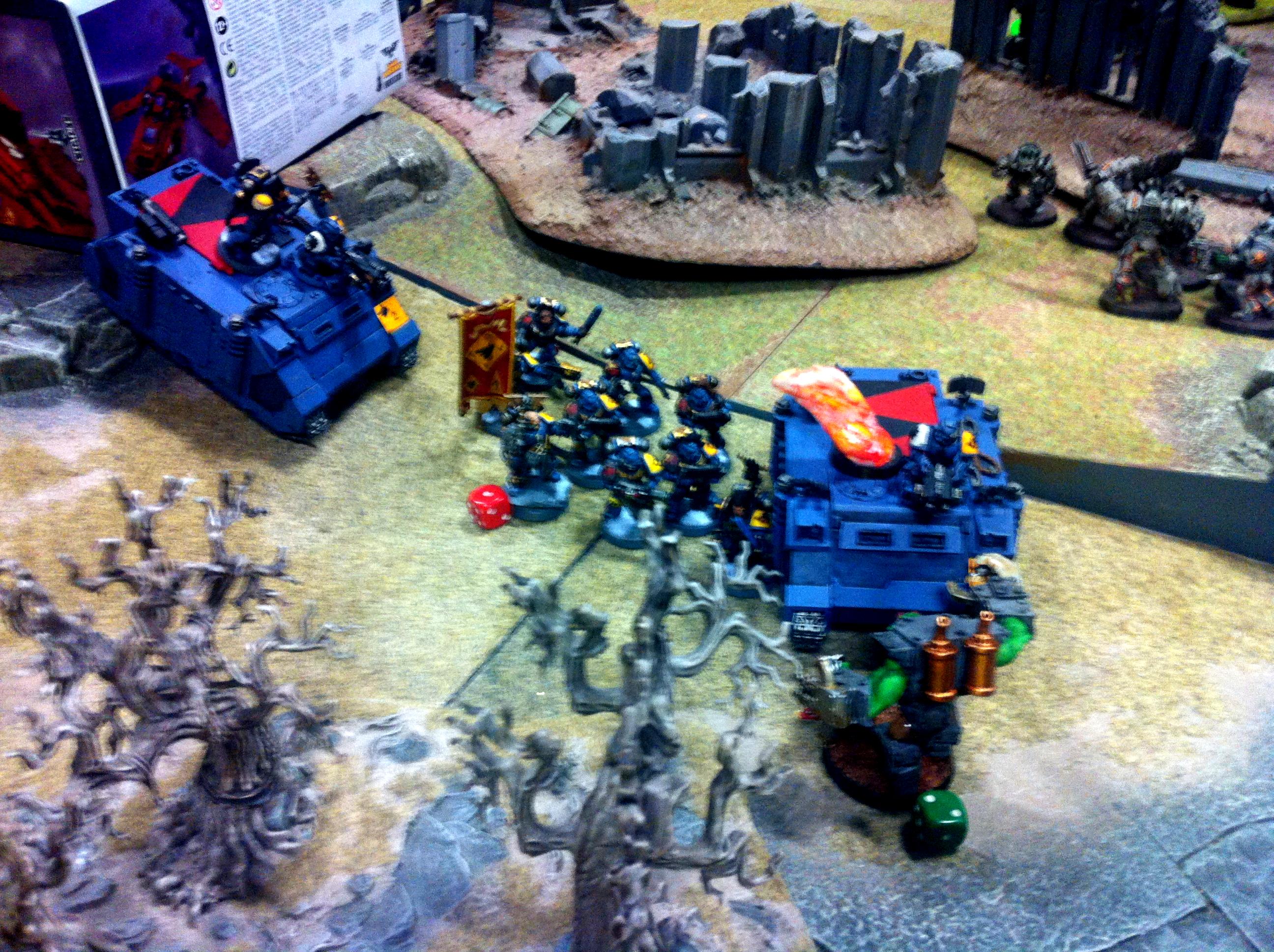 Battle Brothers, Warhammer World Gallery DakkaDakka